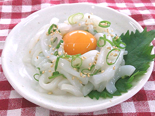 いかそうめんユッケ風