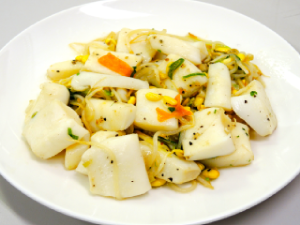 いかと野菜のねぎ塩炒め